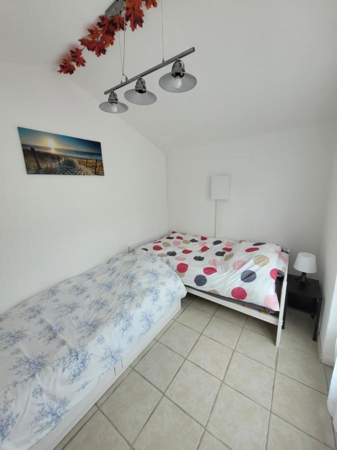 Beau Chalet 6 Personnes Avec Jacuzzi Tilly-sur-Seulles Bagian luar foto
